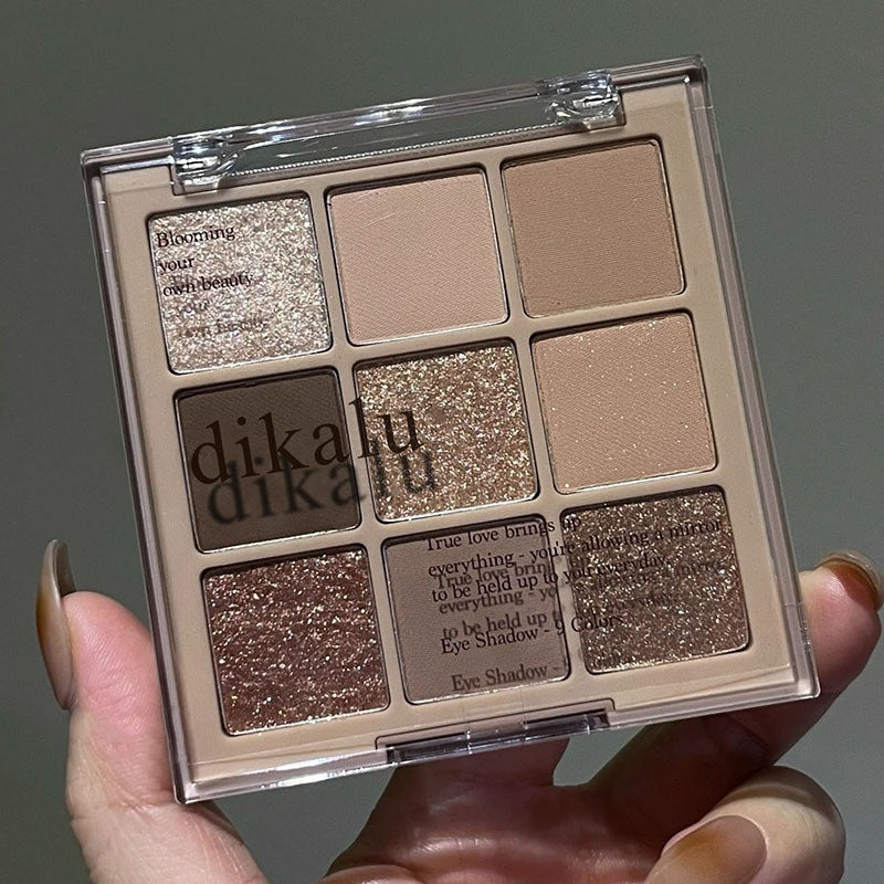 Sweaters Eye Shadow