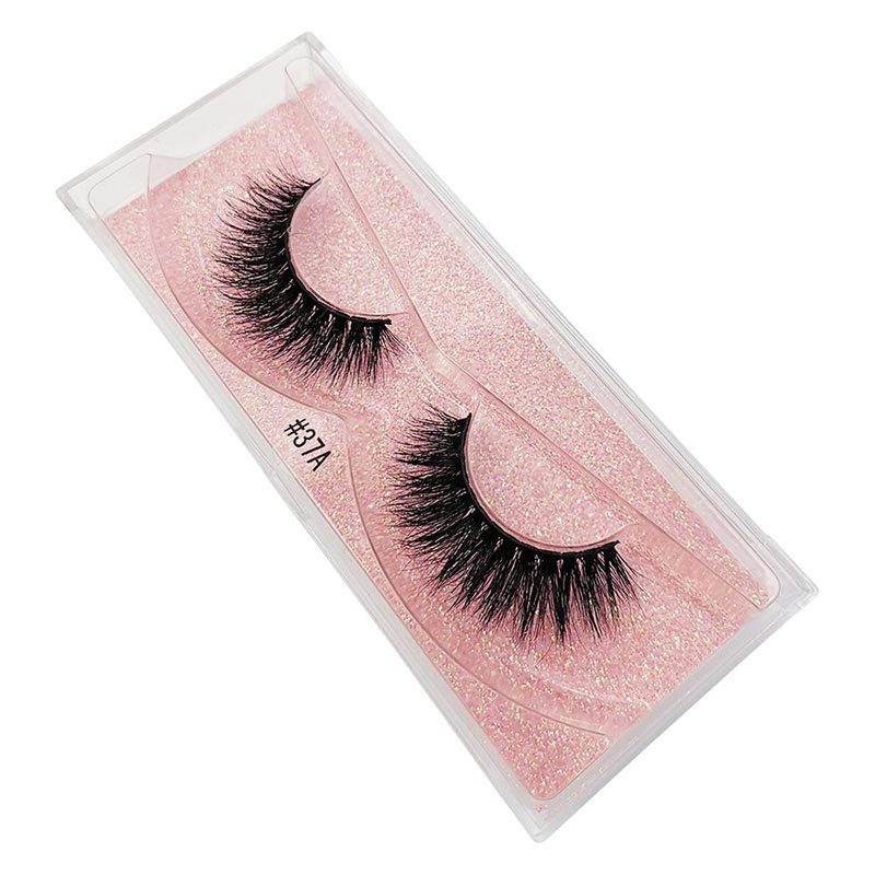 beauty celebrity p  eyelashes