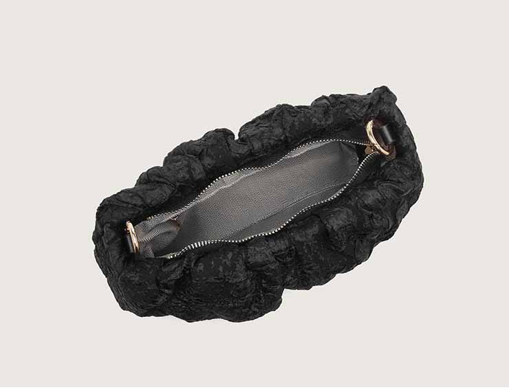 Chain Cloud Bag