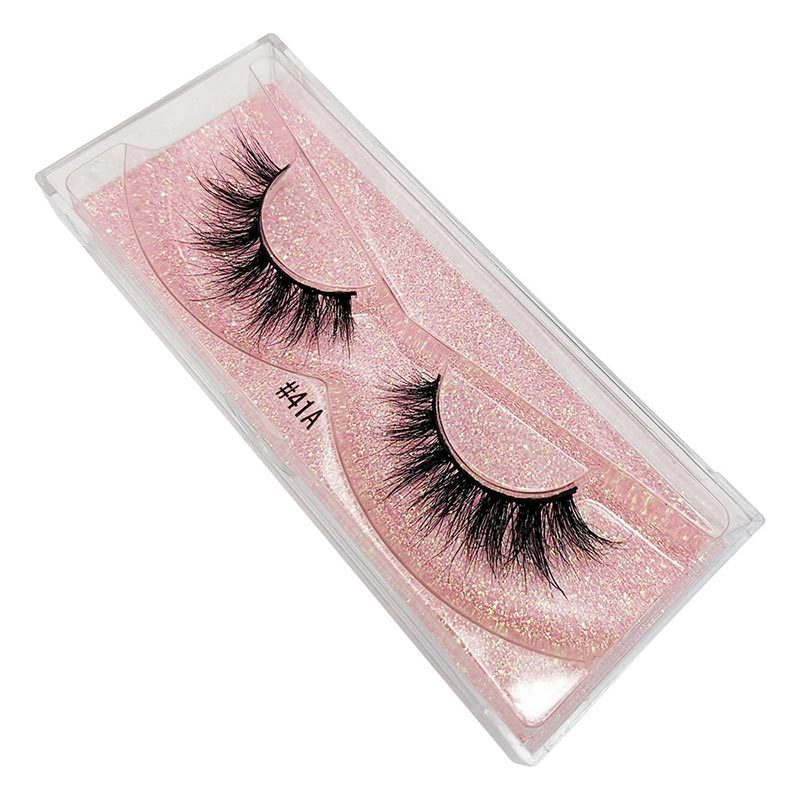 beauty celebrity p  eyelashes
