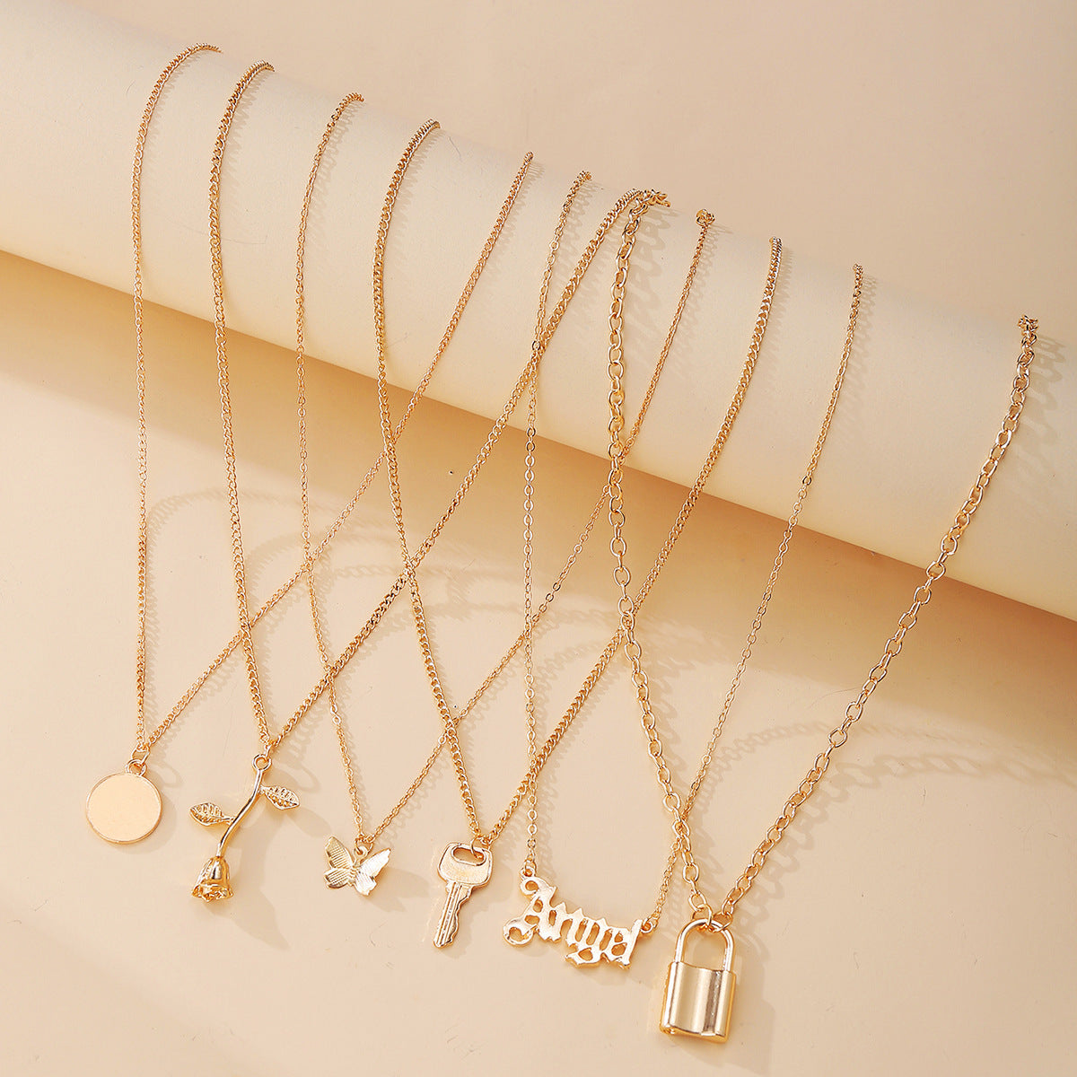 Necklace Suit