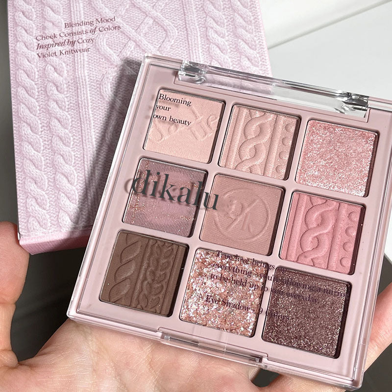 Sweaters Eye Shadow
