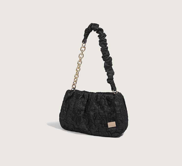 Chain Cloud Bag