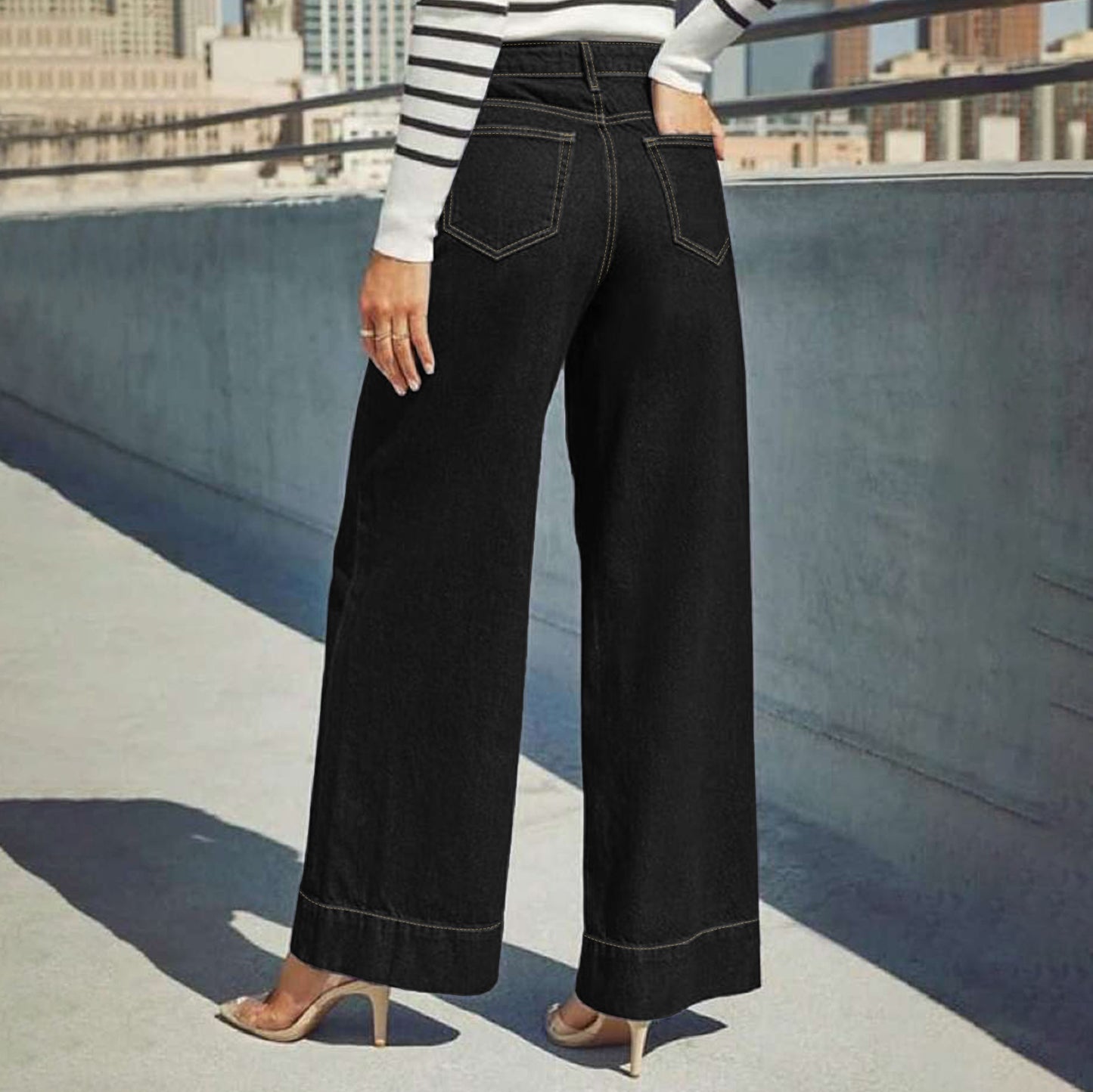 Wide-leg Jeans