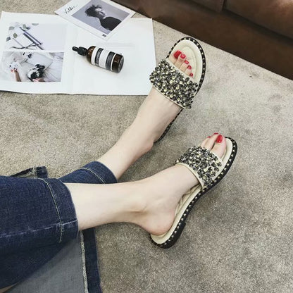 flat slippers